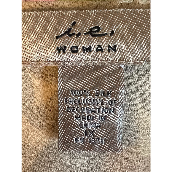 Womens Floral Blouse Size 1X Beige Silk Pullover V Neck Lightweight Sheer Lined - Picture 2 of 6